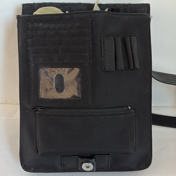 Fossil black leather messenger crossbody adjustable strap bag card pen slots - Picture 10 of 16